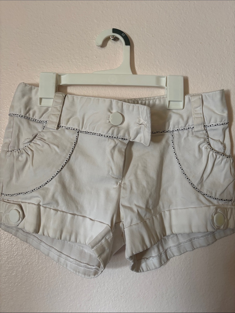 Women’s White Low Rise Button-Front Shorts with Black and White Stitching Size M